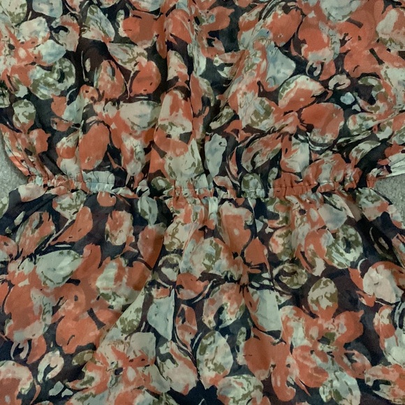 Forever 21 blouse! - Picture 4 of 5